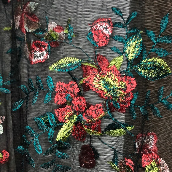 sheer rose embroidered top - Picture 3 of 3